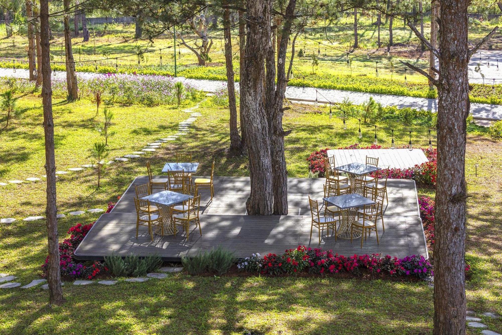 Kim Resort - Khu Nghi Duong Rung La Kim ダラット エクステリア 写真